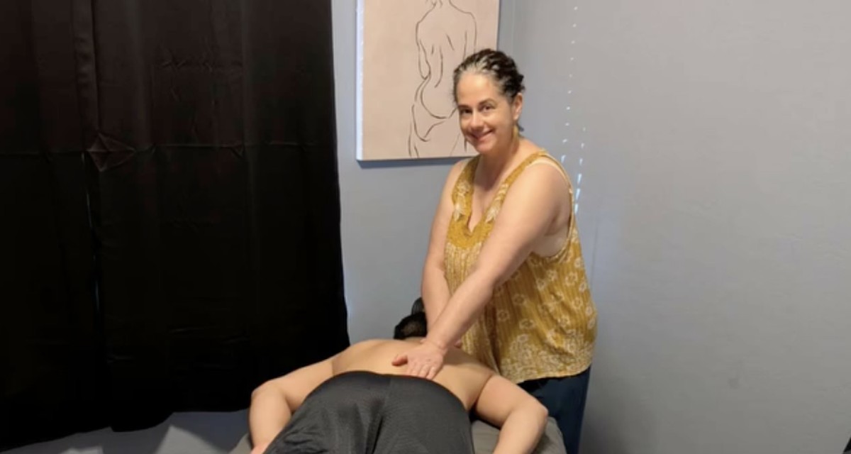 Lily Kandaris providing a signature therapeutic massage